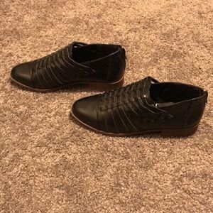 Angel steps black shoes no tie shoes